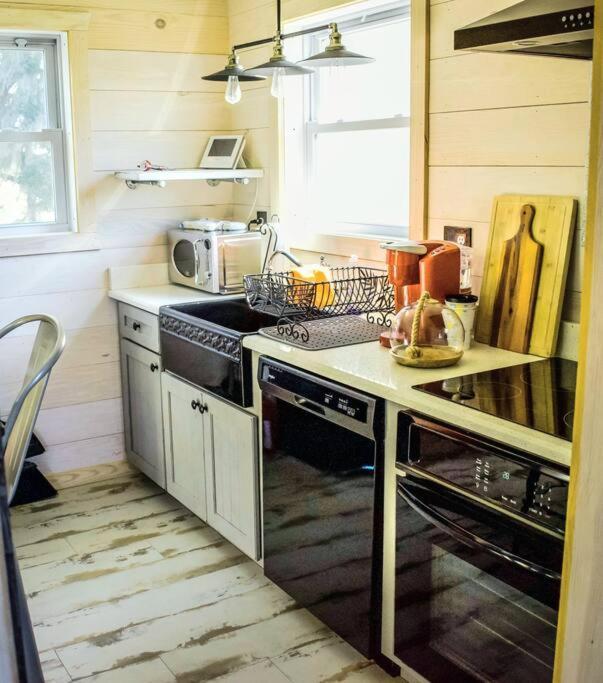 Secluded Tiny House By The Marsh With Hunting Island Beach Pass Frogmore المظهر الخارجي الصورة