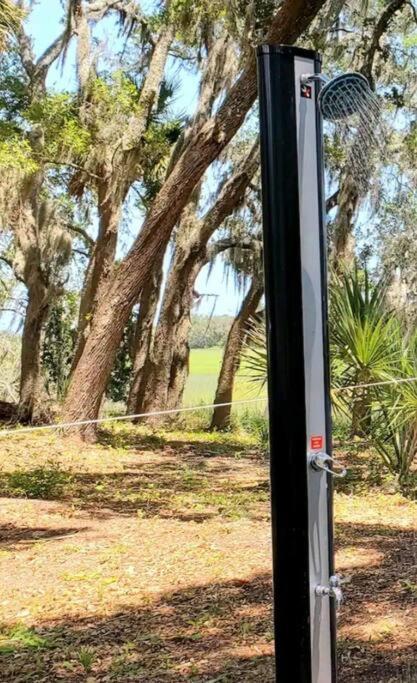 Secluded Tiny House By The Marsh With Hunting Island Beach Pass Frogmore المظهر الخارجي الصورة